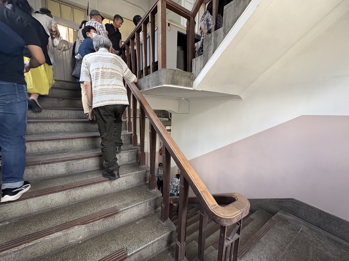 IMG_1584.jpeg 教育会館 解体