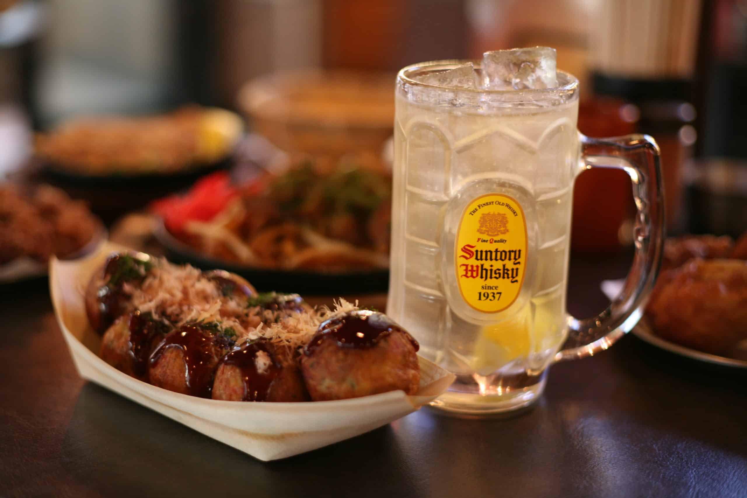 センテラス 東京油組総本店と銀だこハイボール酒場