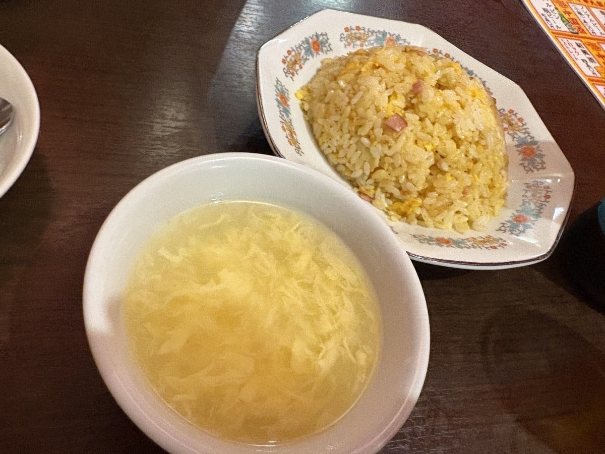IMG_3349.jpeg 中華大飯店 チャーハンとビール