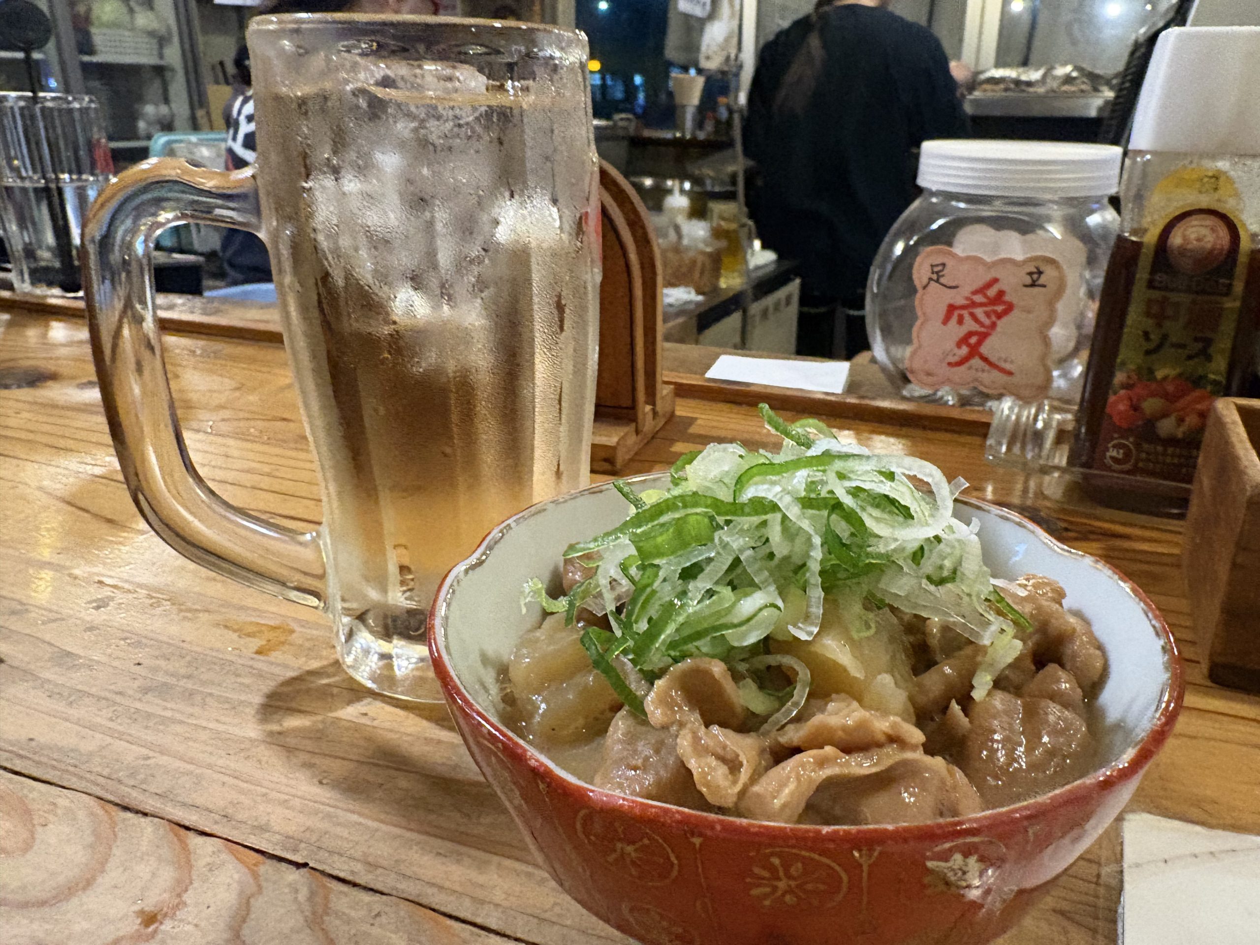 俺たち酒飲みのワンダーランド足立屋、2025年は29日まで営業