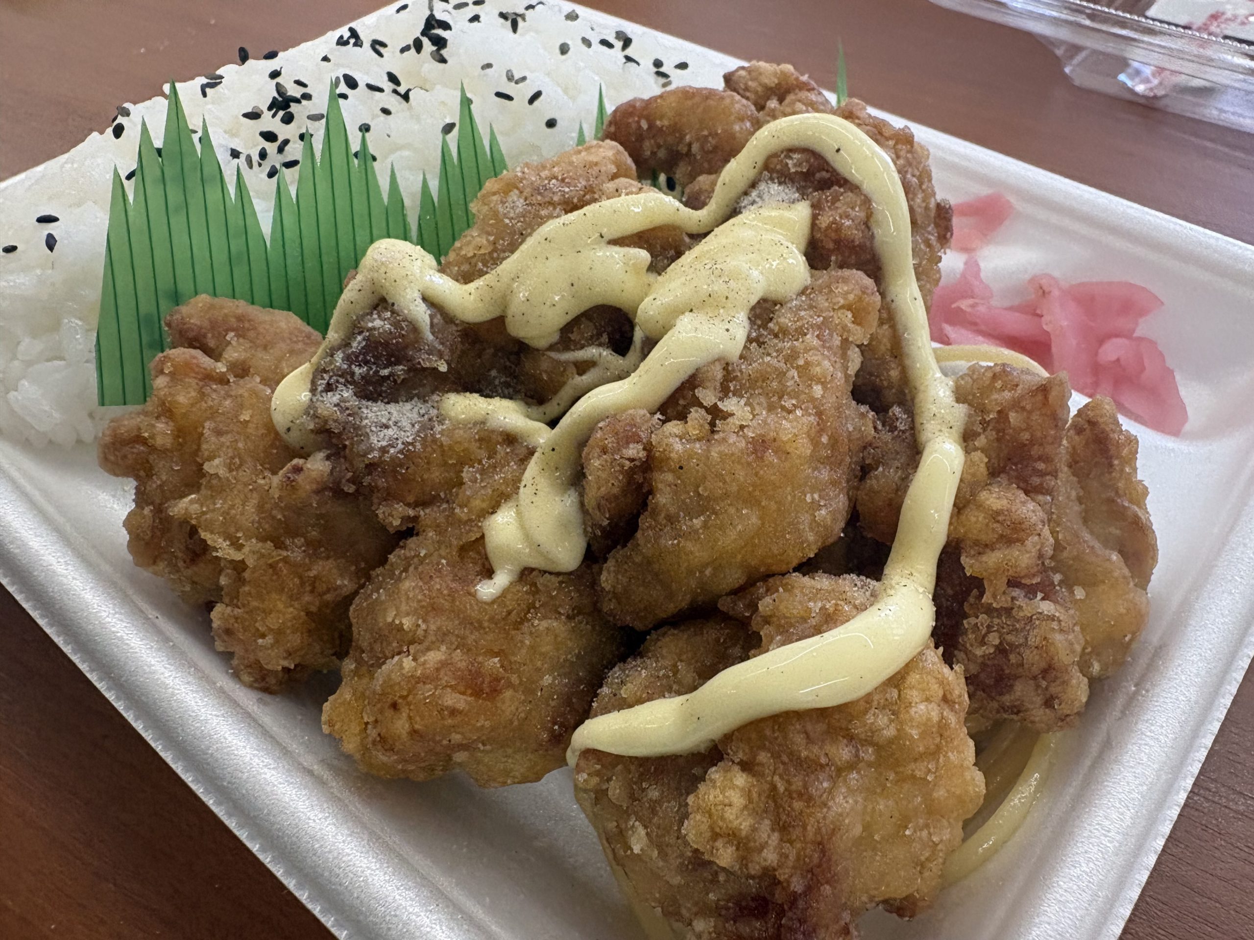 唐揚げ弁当、日本料理。