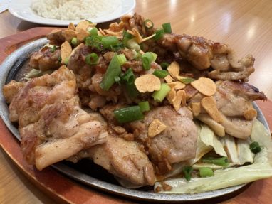 鉄板焼きチキンと野菜