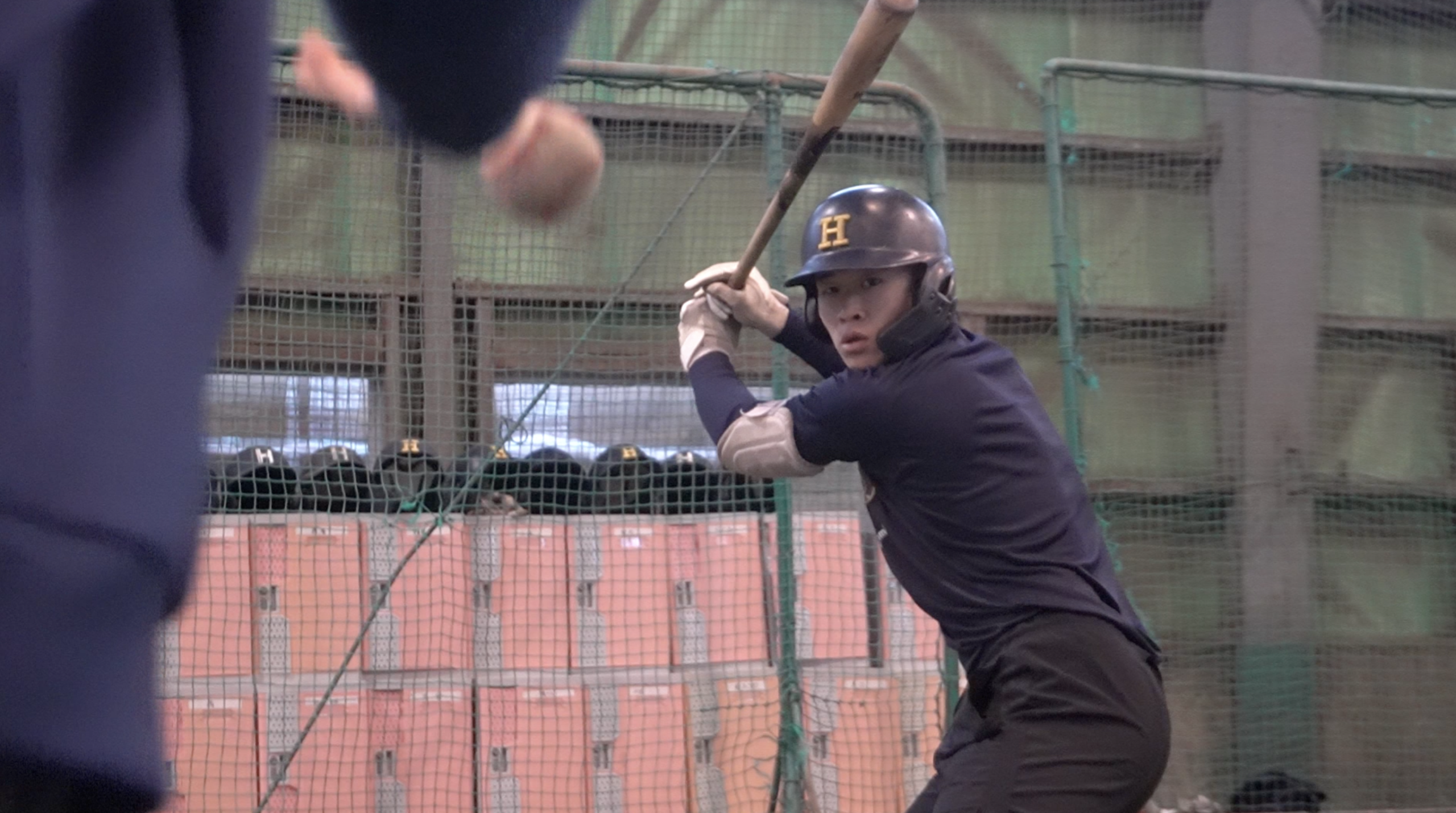 野球練習中のバッター